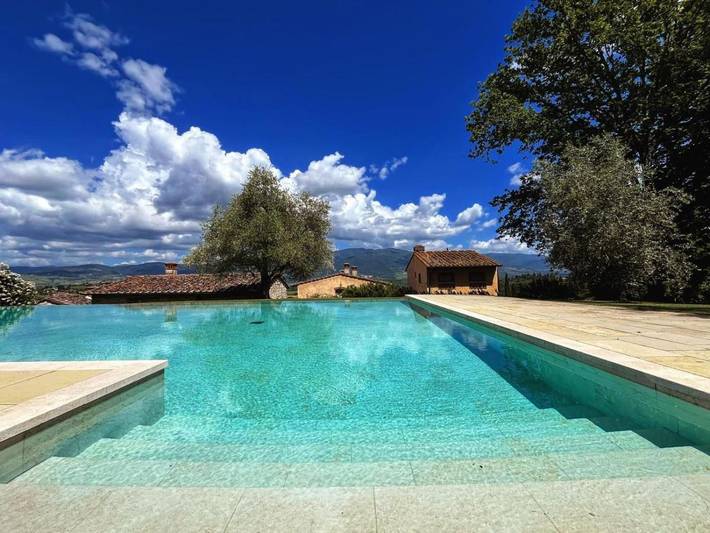 Villa pour 6 personnes, avec Terrasse et Jardin ainsi que Piscine et Vue à Torri