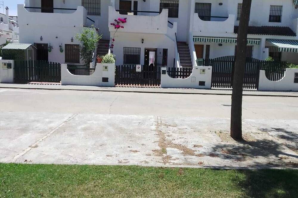 Apartamento entero, La Antilla Playa - Vivienda 2 pisos - 700m playa 8/9 Pax in La Antilla, Lepe