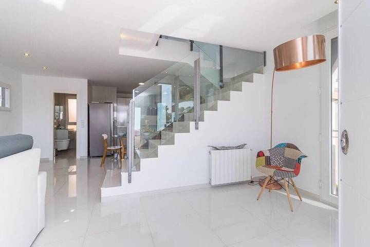 Location de vacances pour 4 personnes, avec terrasse et piscine, adapté aux familles dans Playa Flamenca - 2