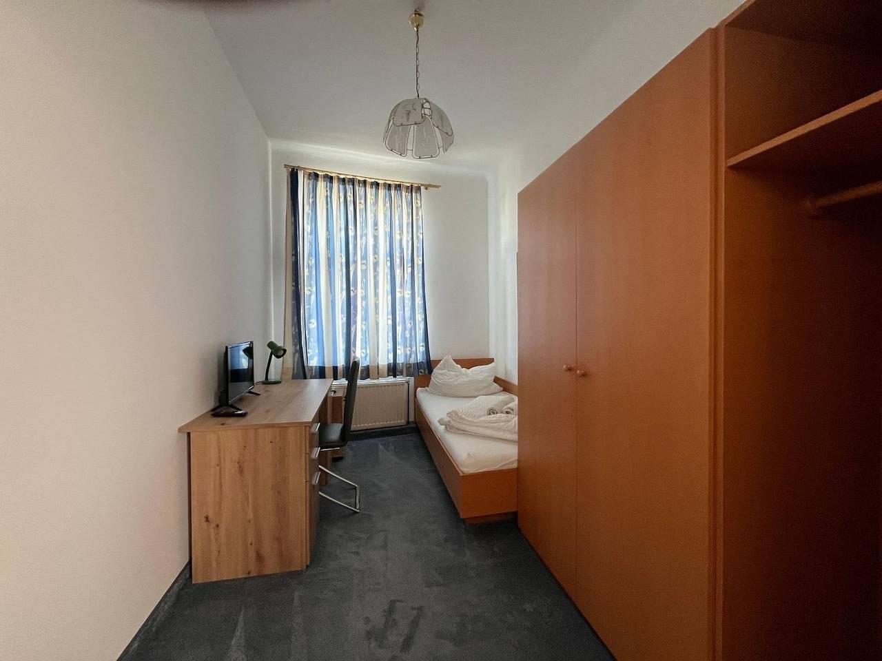 Ganze Ferienwohnung, Mariazellerhof Room 112 in St. Pölten, Mostviertel Region