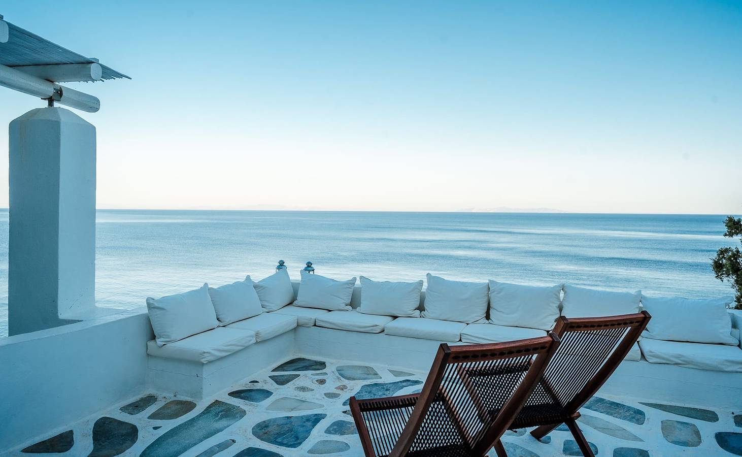 #Hh03 Seafront villa overlooking Chrysopigi in Platis Gialos Sifnos, Cícladas