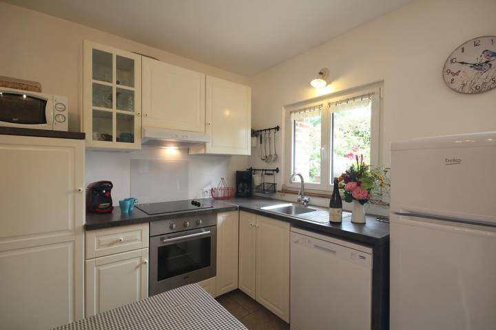 Gîte pour 4 personnes, avec jardin à Saint-Jouin-Bruneval - 3