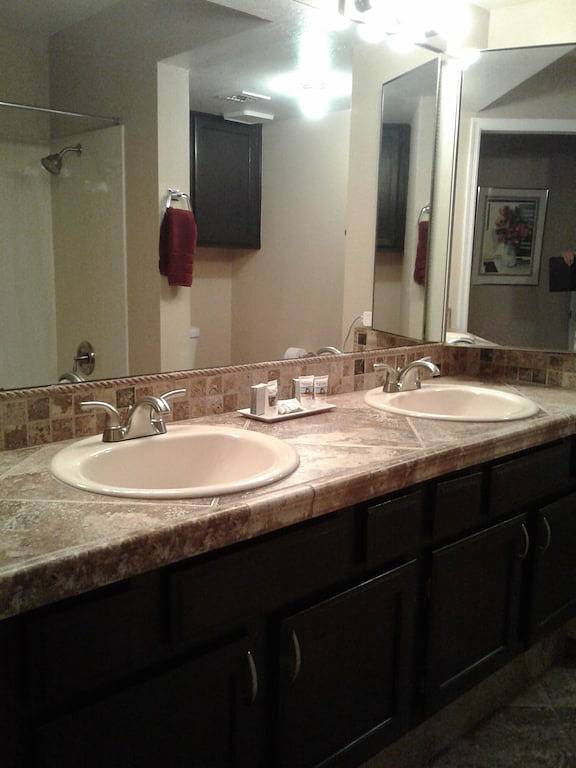 Im Zentrum Aller Aktionen! Ansichten! in Sedona, Oak Creek Canyon