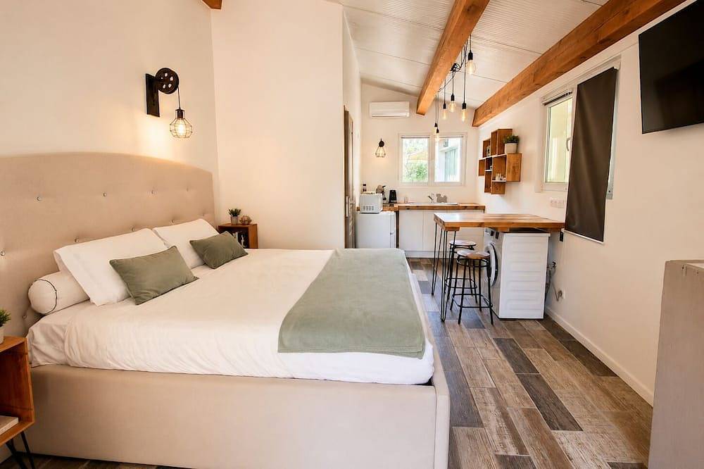 Ganze Wohnung, Studio-Eigenes Badezimmer-Blick auf die Landschaft in Suze-la-Rousse, Nyons und Umgebung