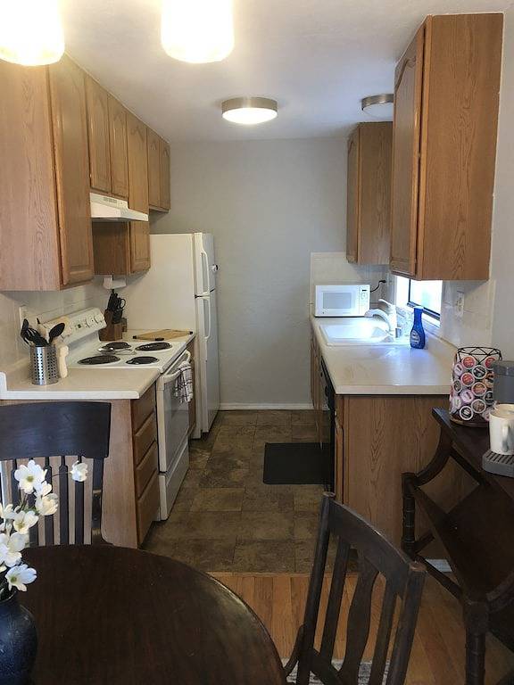 Ganze Wohnung, Remodeled-2/1 just blocks from the lift-labeled parking spot in Angel Fire, Colfax County