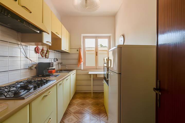 Villa Sa Mora: Ferienhaus mit Meerblick, Garten und Klimaanlage in Mandriola, San Vero Milis