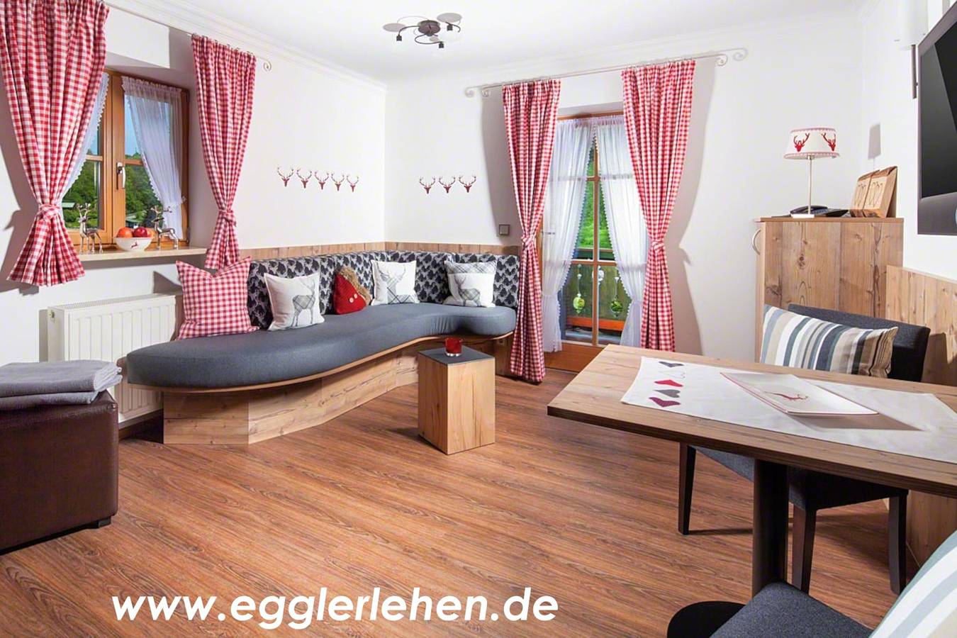 Gästehaus und Ferienwohnungen Egglerlehen - Doppelzimmer 1 Dusche/Wc und Balkon in Schönau am Königssee, Berchtesgadener Alpen