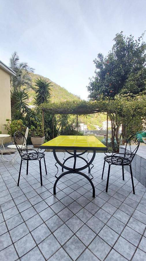 B&b per 2 persone, con giardino a Vietri sul Mare