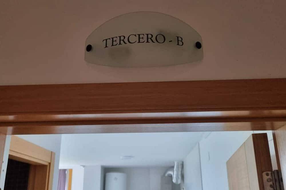 Entire apartment, Complete apartment with sea and mountain views in Malpica de Bergantiños, Costa da Morte