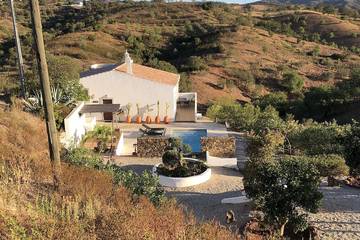 Location de vacances pour 6 personnes, avec jardin dans Santa Catarina da Fonte do Bispo