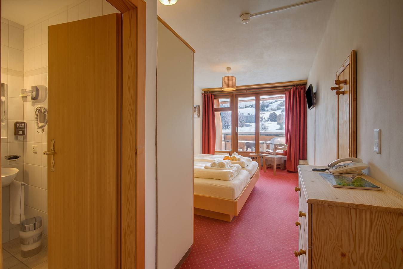 Hotel Relais Alpin Twin Room Ski In-Out 9 in Les Mosses, Ormont-Dessous