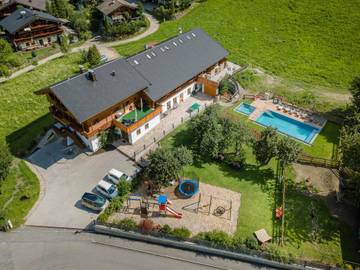 Cottage pour 6 personnes, avec jardin ainsi que sauna et vue, animaux acceptés à Alpbach