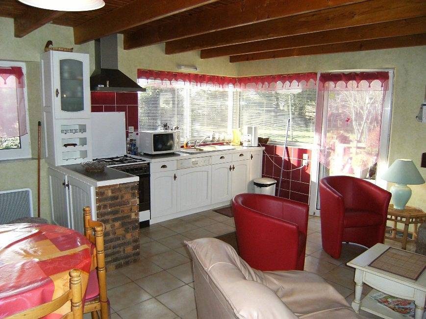 Gîte for 5 people with garden in Lannilis, Brest region