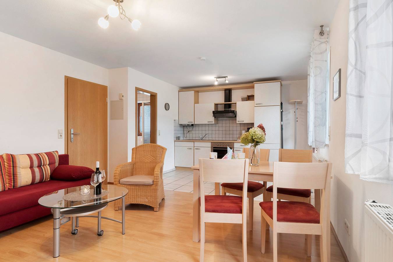 Geheel appartement, Appartement 'Rauscher' met privéterras en wifi in Münsingen, Neckar-Alb