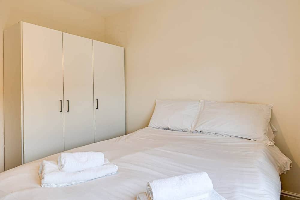 Cosy 2 Bedroom Home in Wigan in Wigan, Greater Manchester