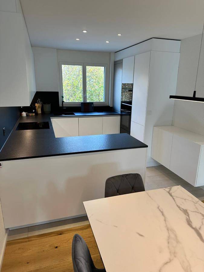 Three-Bedroom House in Rüti (ZH), Zürich Voralpen