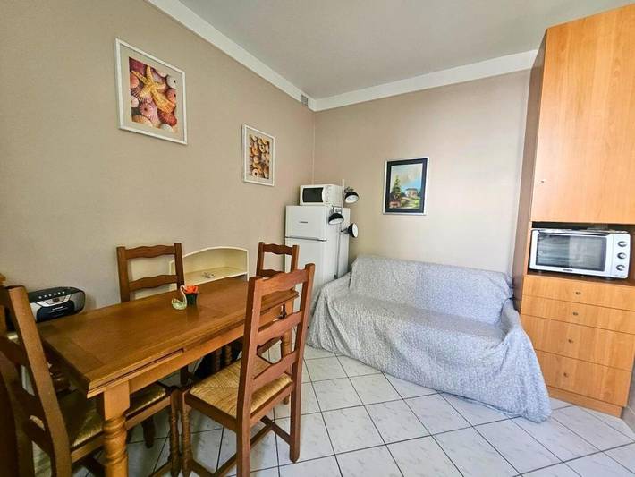 Location de vacances pour 3 personnes, avec vue et jardin, animaux acceptés à Malakoff