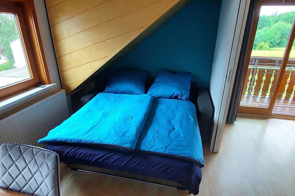 Ganze Wohnung, Gemütliche Dachgeschosswohnung im Schwarzwald in Calw, Nordschwarzwald