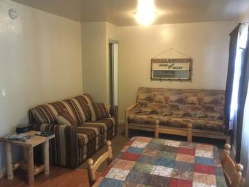 Log Cabin for 4 Guests in Lake Almanor, Plumas County, Picture 2