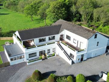 Holiday Rental for 9 People in Benllech, Isle of Anglesey, Photo 2