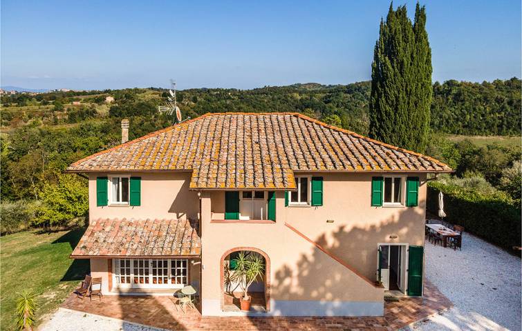 Appartamento a bordo piscina con WiFi e parcheggio - 1000m dai ristoranti in Palaia, Pisa e dintorni