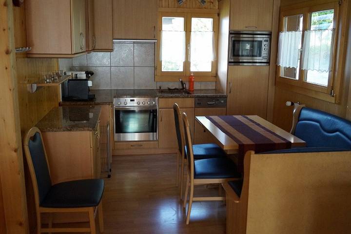 Gîte pour 8 personnes, avec terrasse à Grächen - 4