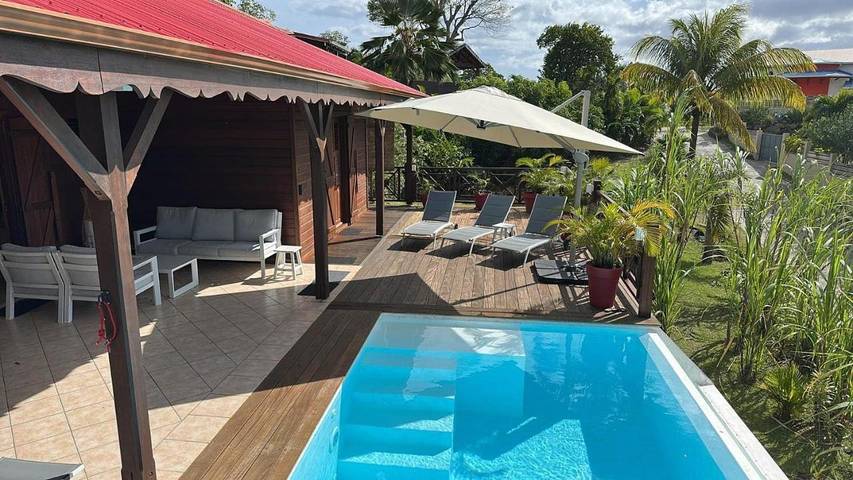 Villa pour 6 personnes, avec jardin ainsi que piscine et vue à Deshaies