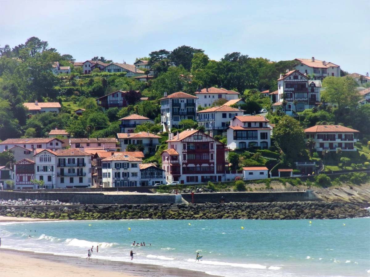 Hotel Agur Deneri in Ciboure, Région de Bayonne