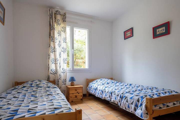 Location de vacances pour 6 personnes, avec jardin et terrasse dans Plage des Vergnes - 4