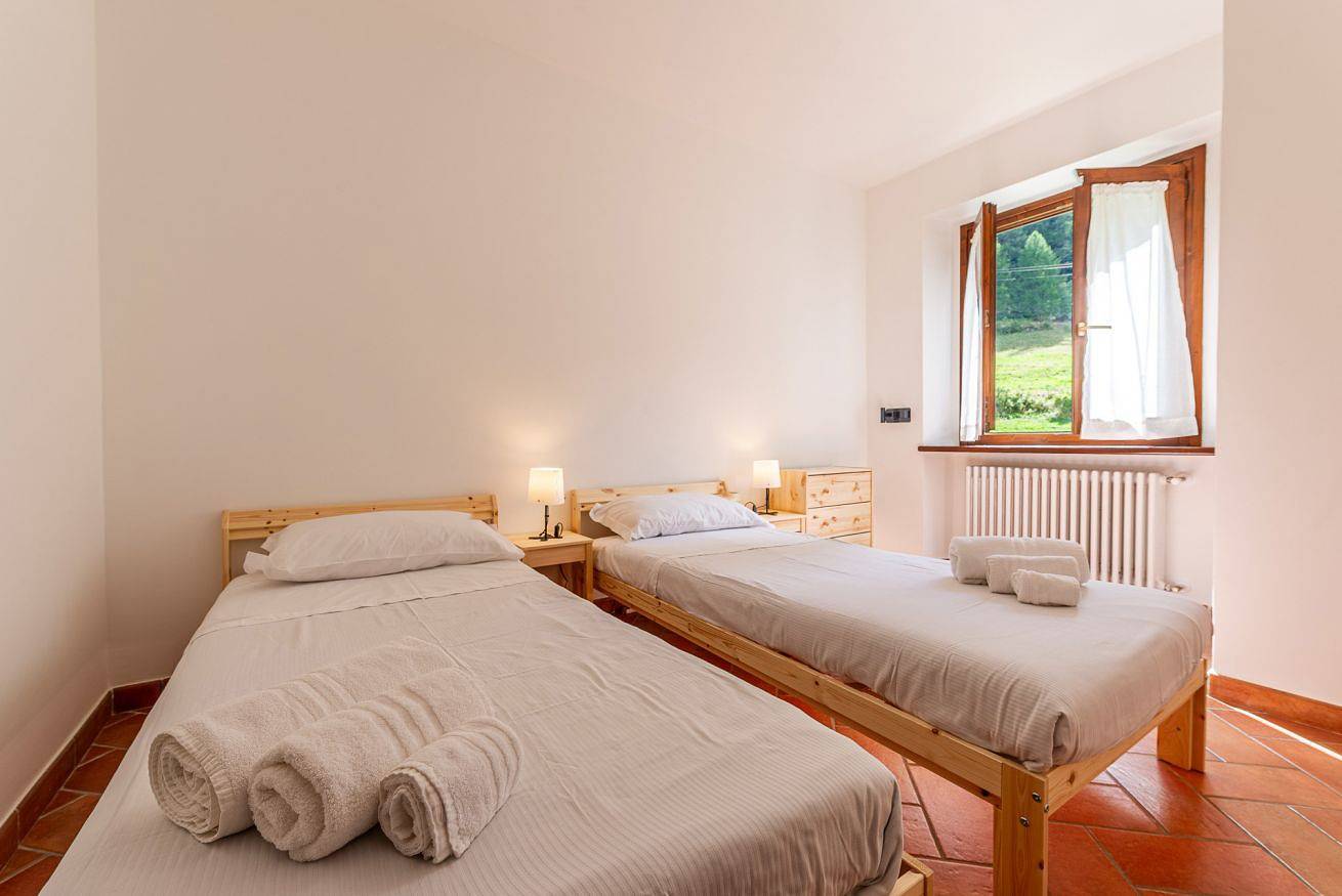 Entire apartment, 0747 - Casa Cristina - Relaxation and skiing in La Thuile in La Thuile (town), La Thuile