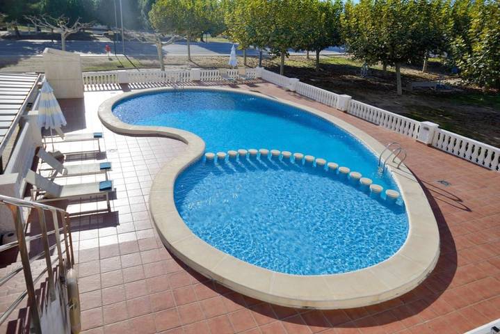 Apartamento para 3 personas, con Balcón además de Terraza y Piscina en Miramar