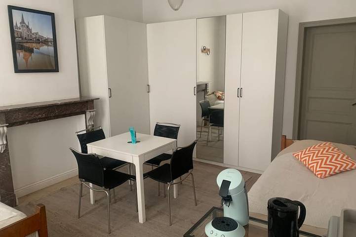 Dock Suites.  Two bedroom gueststay with private bathroom and speed wifi. in Gand (Fiandre), Gand