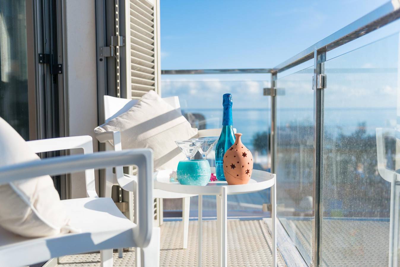 Hel ferieleilighet, Castello Platja - Beautiful apartment with sea views and only 100 metres away from the beach in Can Picafort. Free Wifi in Can Picafort, Santa Margalida