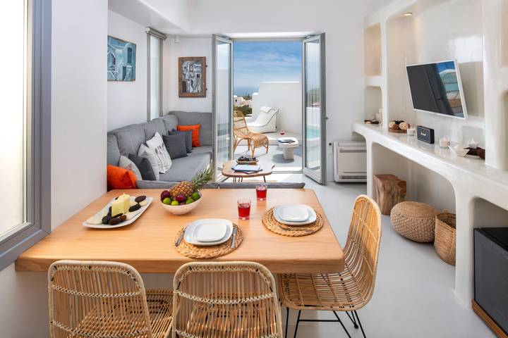 Location de vacances pour 3 personnes, avec terrasse et piscine, adapté aux familles à Megalochori - 2