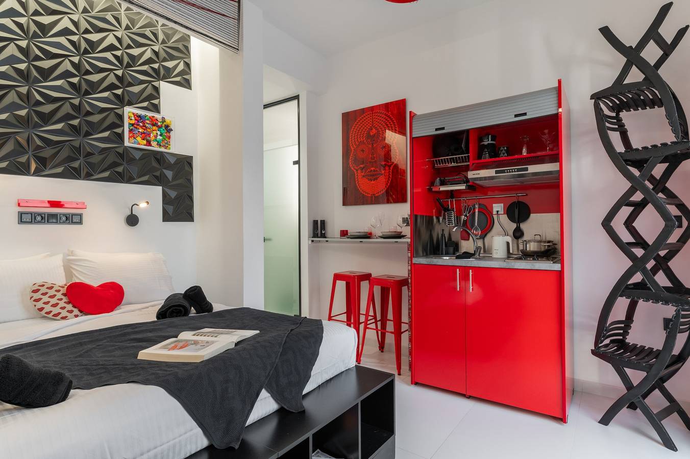 Ganze Wohnung, Apartment „Pop Loft Gallery“ mit Meerblick, Wlan und Klimaanlage in Ermoupoli, Syros