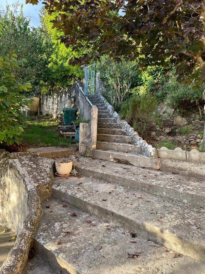 Location de vacances pour 8 personnes, avec vue et jardin, animaux acceptés à Peypin - 3