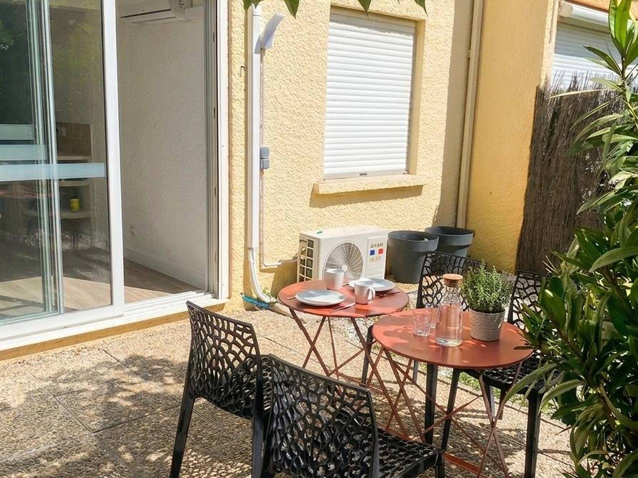 Ganze Wohnung, Gemütliche 2-Zimmer-Wohnung mit Garten, 150m vom Strand, 4 Personen, Parkplatz, Süd Ausrichtung in Valras-Plage, Mittelmeerküste (Frankreich)