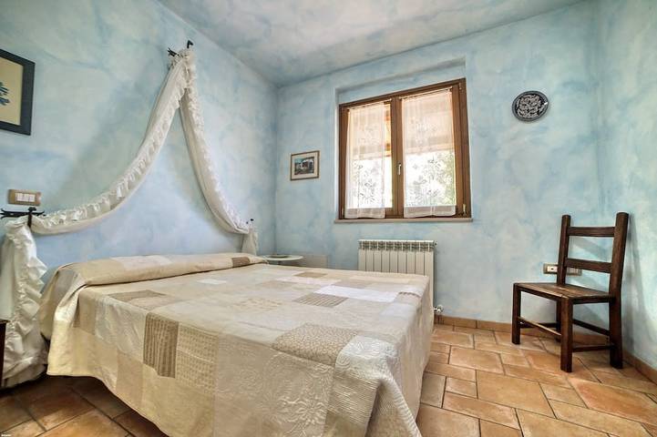 Ganze Wohnung, Apartment 5 Zimmer: Ruhe, Natur, Schwimmbad 30 Minuten vom Strand entfernt in Monteciccardo, Pesaro
