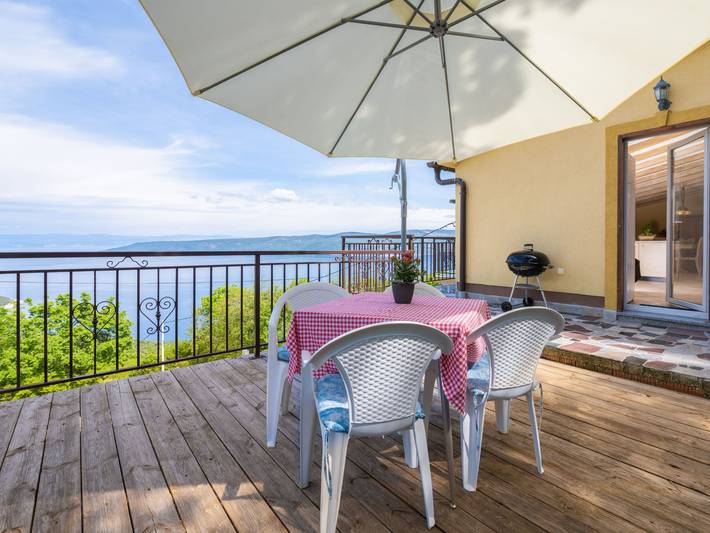 Ferienhaus für 6 Personen, mit Balkon und Pool - 1