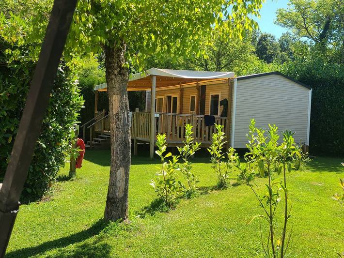 Mobil home pour 6 personnes, avec piscine