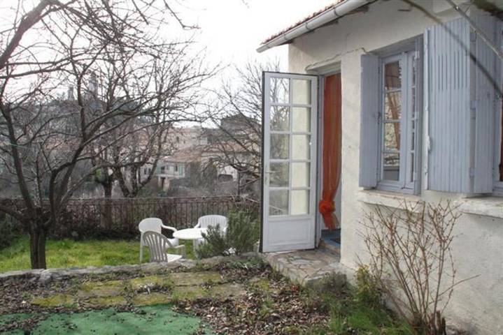 Location de vacances pour 8 personnes, avec terrasse et jardin, animaux acceptés à Reillanne