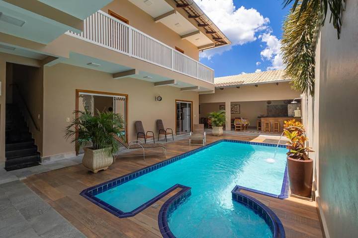 Pousadas para 2 pessoas, com balcão e piscina e ainda vista em Pirenópolis