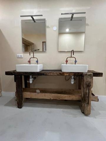 Gîte pour 4 personnes, avec terrasse et piscine, animaux acceptés à Cadenet