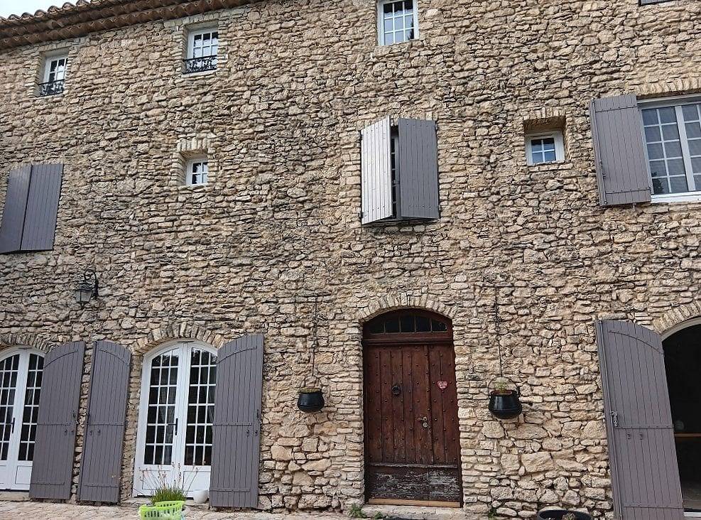 Location chambres d'hôtes- Le Mas Pacha - Chambre 1 in L'Isle-sur-la-Sorgue, Vaucluse