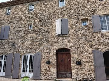 Chambre d’hôte pour 2 personnes, avec jardin à L'Isle-sur-la-Sorgue