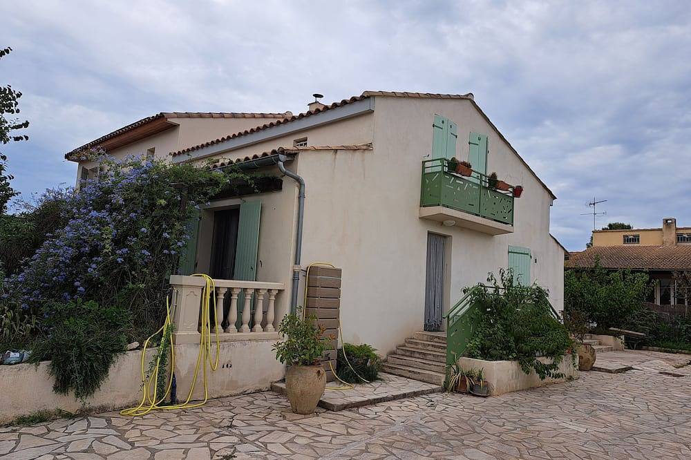 Cantegrel, chambres chez l'habitant 1 à 4 personnes, chiens acceptés. in Lunel-Viel, Côte méditerranéenne (France)