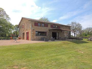Gîte pour 12 personnes, avec piscine ainsi que terrasse et jardin à Miers
