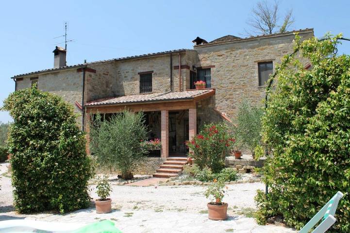 Chambre d’hôte pour 2 personnes, avec vue et jardin, animaux acceptés à Pérouse - 2