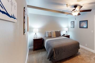 Vacation Apartment for 2 Guests in Anchorage, Alyeska, Picture 4