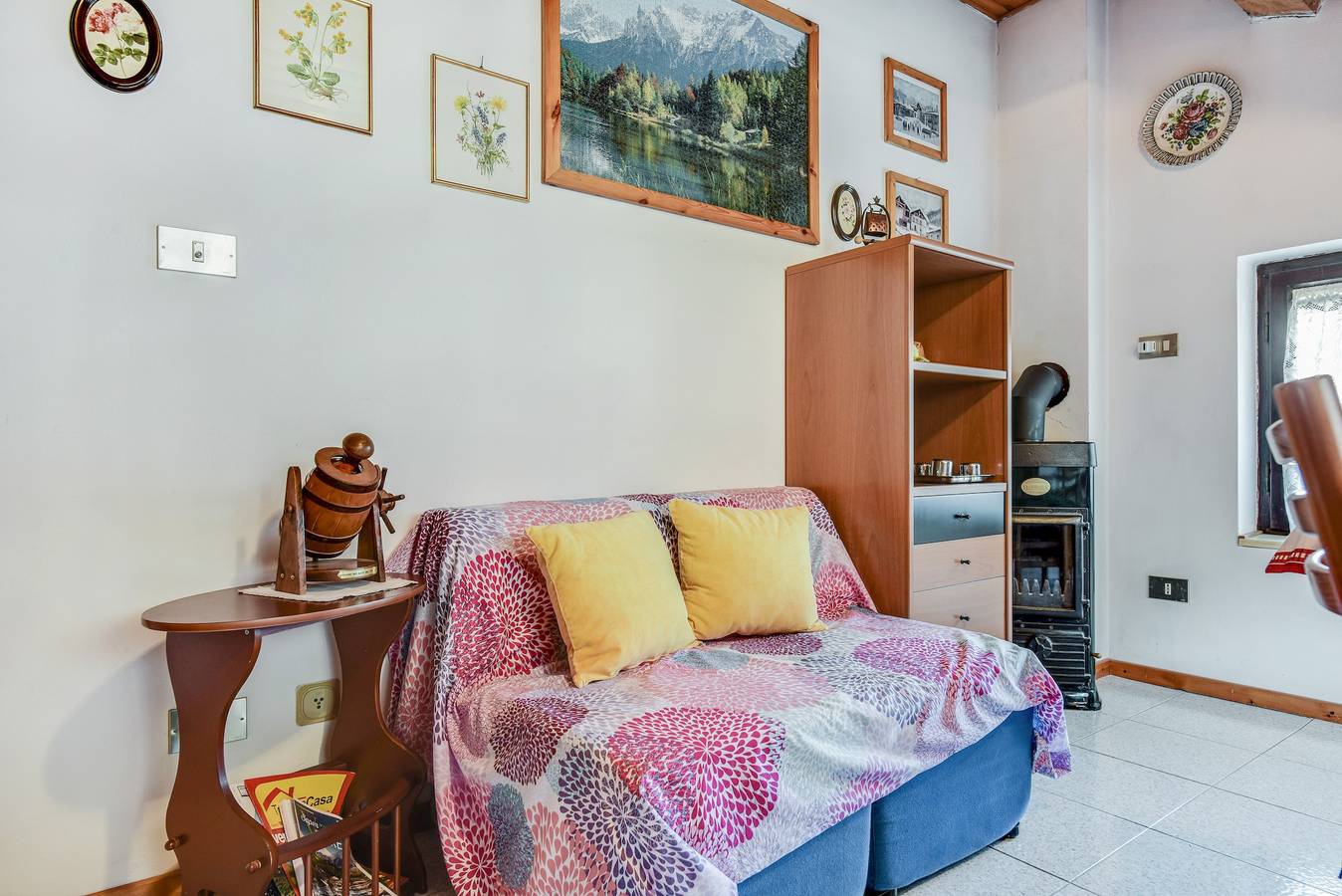 Ganze Wohnung, Ferienwohnung "Mansarda tra le Dolomiti di Brenta" mit Bergblick und Balkon in Bocenago, Brentagruppe